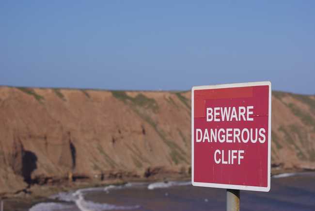 dangerous cliffs via craigmoulding on flickr